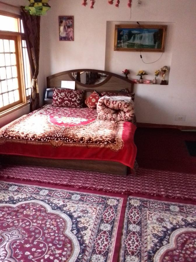 My Guest House Srinagar  Exterior photo